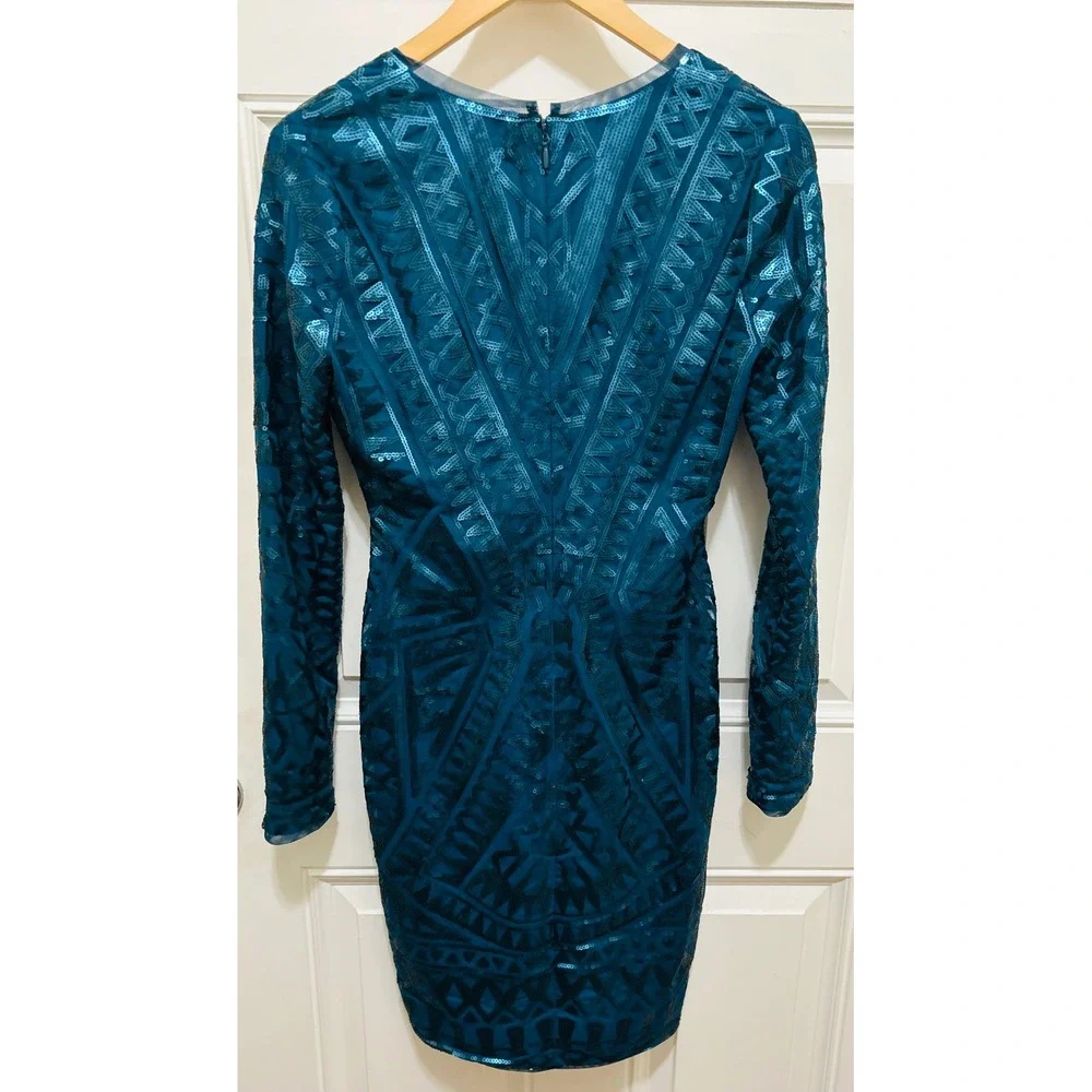 BCBGMAXAZRIA Teal Blue Sequin Geometric Long Sleeve V-Neck Bodycon Mini Dress M